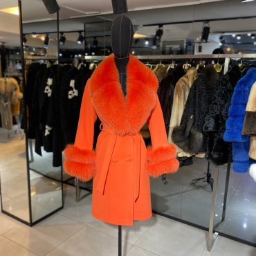 Cashmere, Wool mixed Fabric Woman Fur Coat with Real Fur Coat Woman’s Long Winter Coats – Luxury Coats Luxury Gift for Women