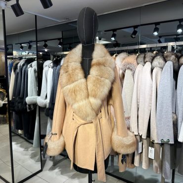 Cashmere, Wool mixed Fabric Woman Fur Coat with Real Fur Coat Woman’s Winter Coats – Luxury Coats Luxury Gift for Women